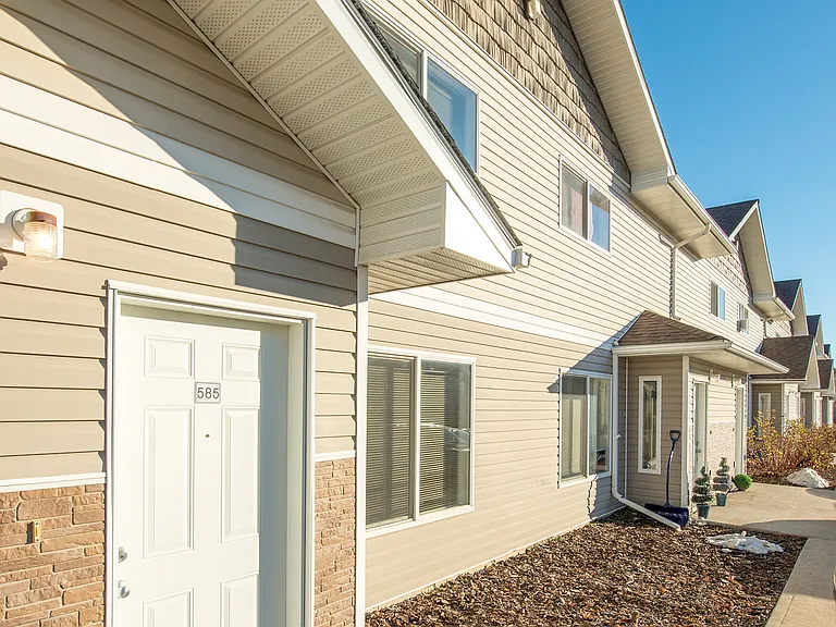 100 Jordan Pkwy — Photo 40