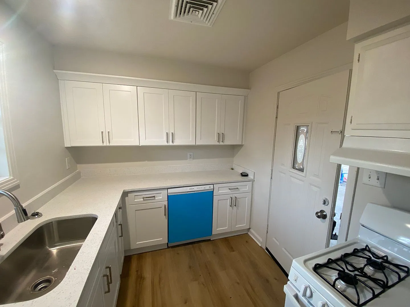 Remodeled 3 Bedroom/1 Bath home in Jonesboro School District! — Photo 2