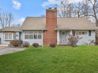 27 Jay St, New Windsor, NY 12553