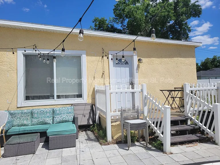 1711 E New Orleans Ave — Photo 28