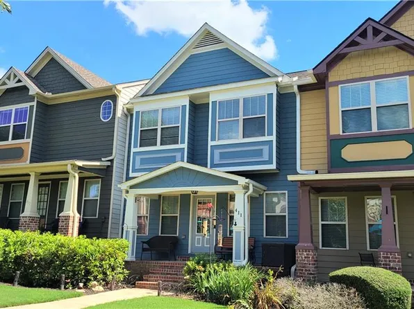 411 Royal Crescent Ln E, Canton, GA 30115