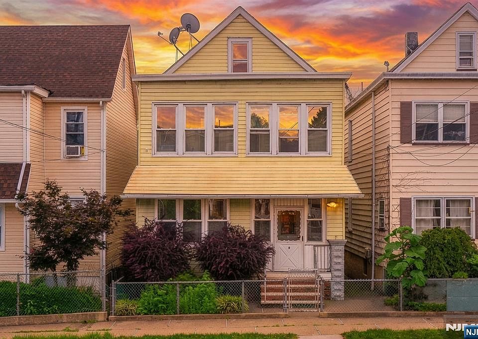 1st image of 9 Cambridge Ave