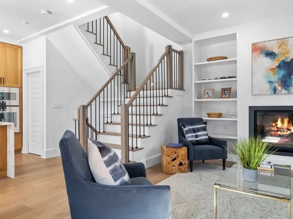 74 Oxford St #74, Cambridge, MA 02138