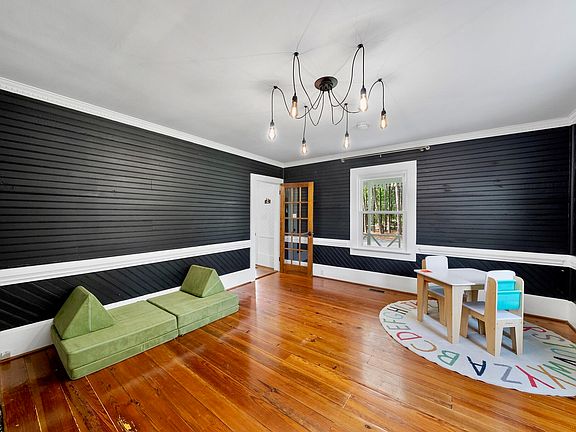 14th image of 1505 Pendergrass Rd