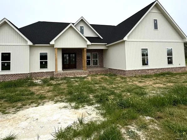 12070 County Road 99, Headland, AL 36345