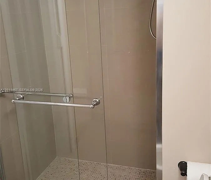 213 Lakeview Dr #201 — Photo 15