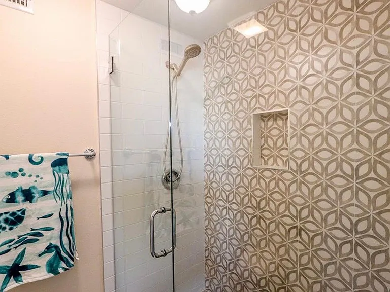 801 E Hood Ave — Photo 12
