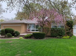 4431 Lake Shore Rd, Hamburg, NY 14075