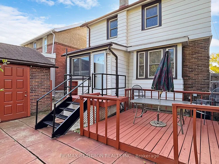 14 Myrtle Ave — Photo 33