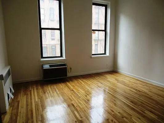 Rented by Gallery Real Estate Group, LLC | media 10