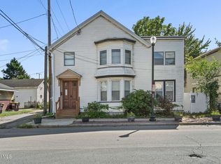 36 112th St, Troy, NY 12182