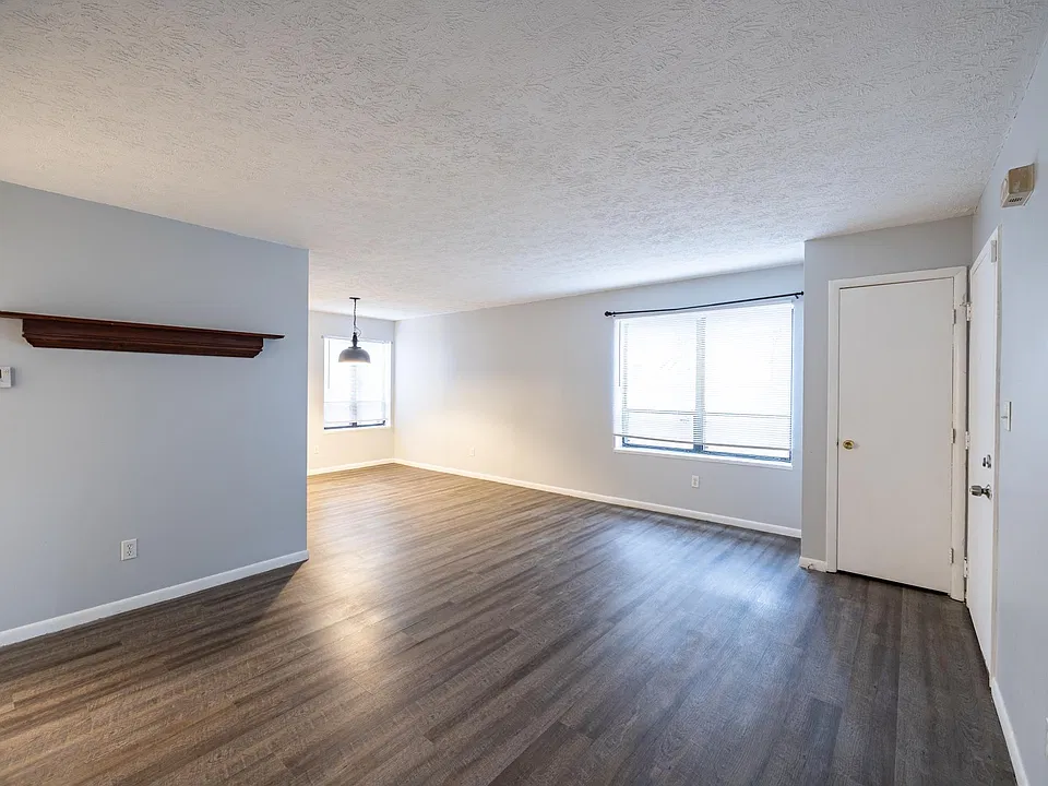 6335 Beechmont Ave #3