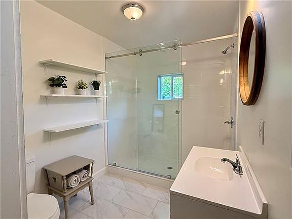 4th image of 3725 Annunciation St