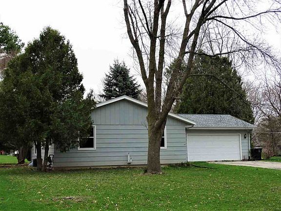 2nd image of 462 Hyland Dr