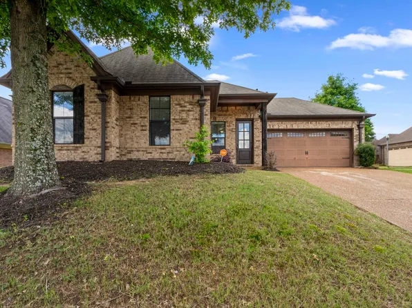 10236 New Well Ter, Cordova, TN 38016