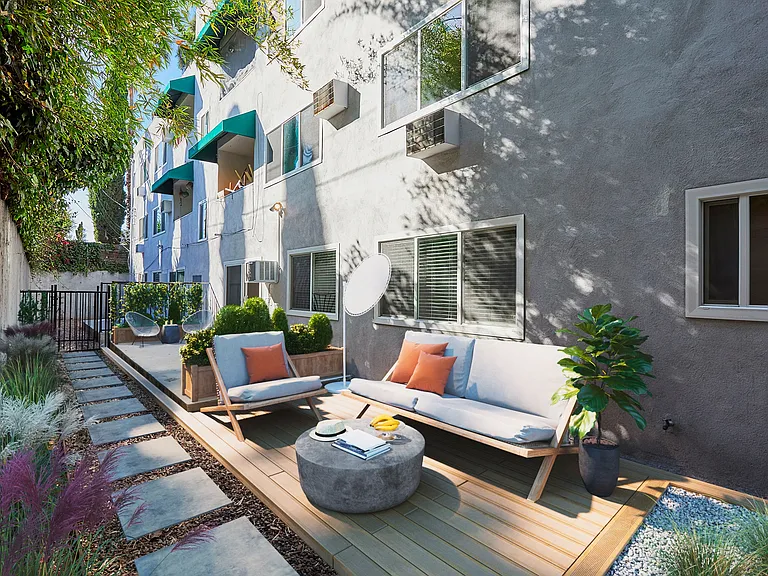 Outdoor Lounge