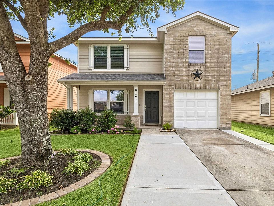 1st image of 21211 Grand Linden Ct