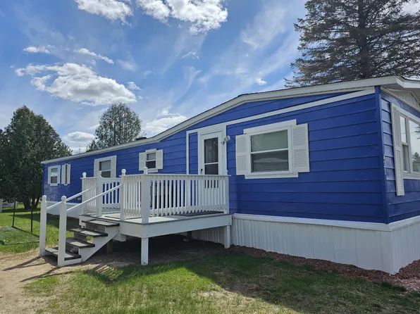 421 Kelley Mobile Homes Park Park, Millinocket, ME 04462