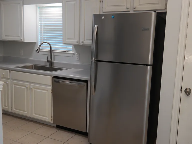 2612 E Park Blvd — Photo 7
