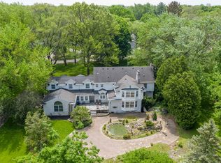 1840 Redding Rd, Birmingham, MI 48009