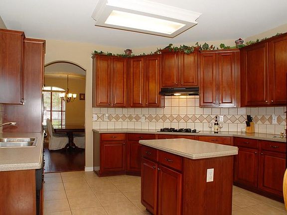 3rd image of 3412 Tanyard Ct