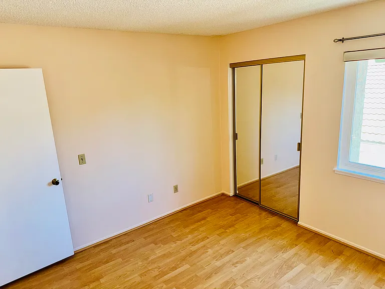 365 N Sprucewood Ave — Photo 6