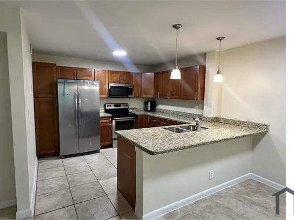 5614 Blueberry Ct, Fort Lauderdale, FL