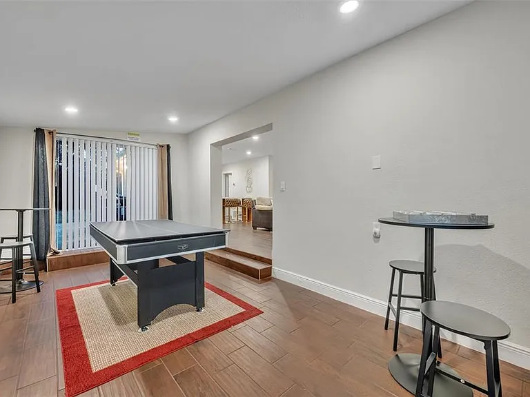 1221 Elinore Dr — Photo 13