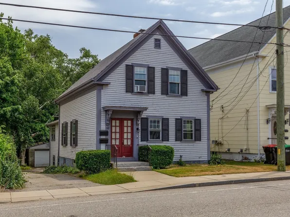 10 Samoset St, Plymouth, MA 02360