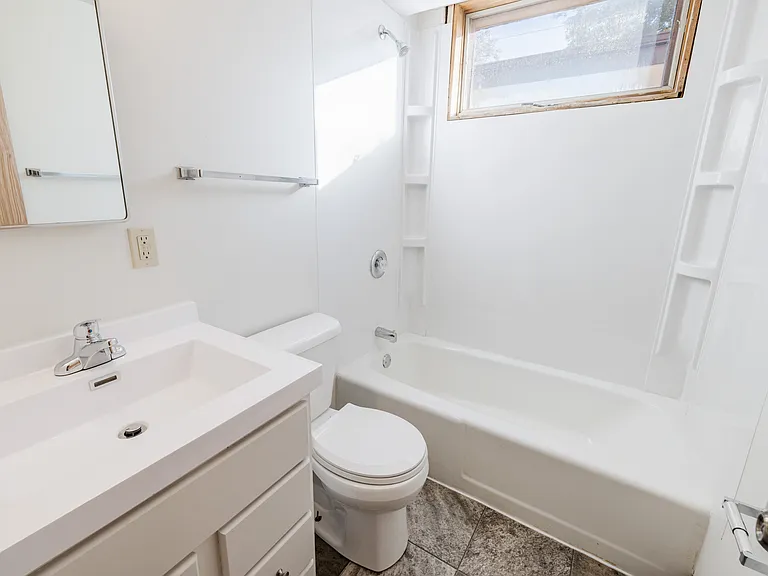 2208 N Cotner Blvd #2 — Photo 13