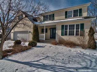 36 Sycamore Dr, Drums, PA 18222