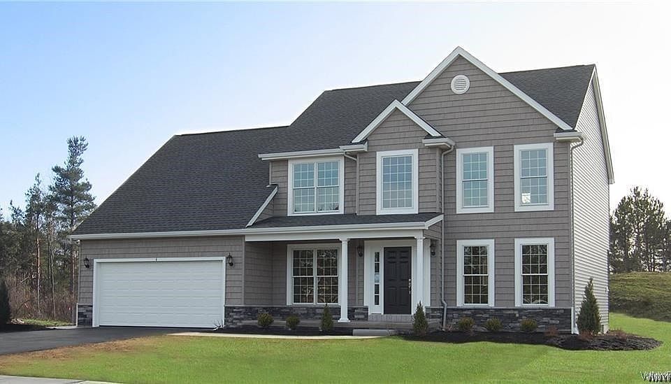 1st image of 35 Golden Cres