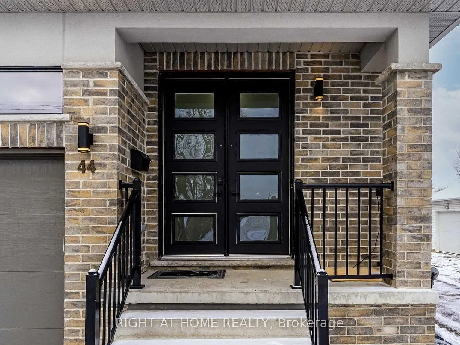 3 bed, $2,800 — Photo 2