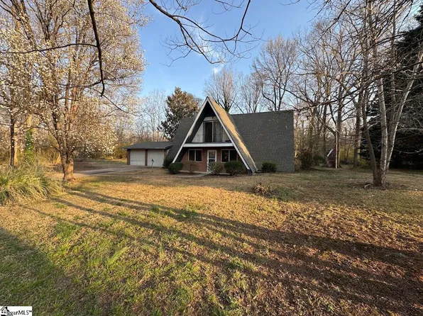 2 Brookwood Ct, Taylors, SC 29687