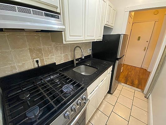 1st image of 530 W 150th St #4E