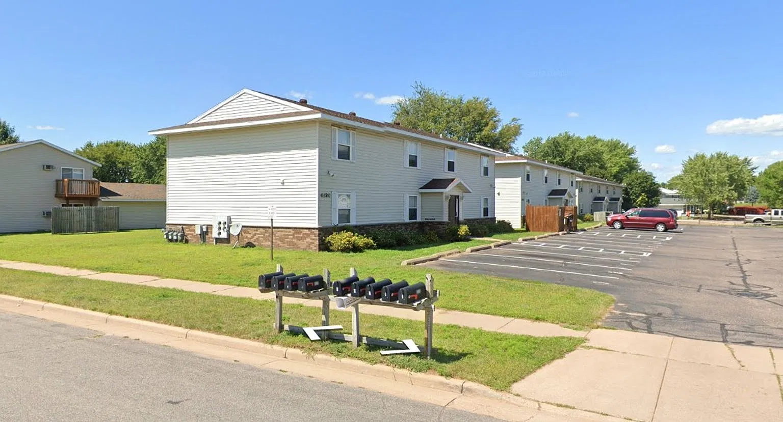 4920 Kappus — Photo 1