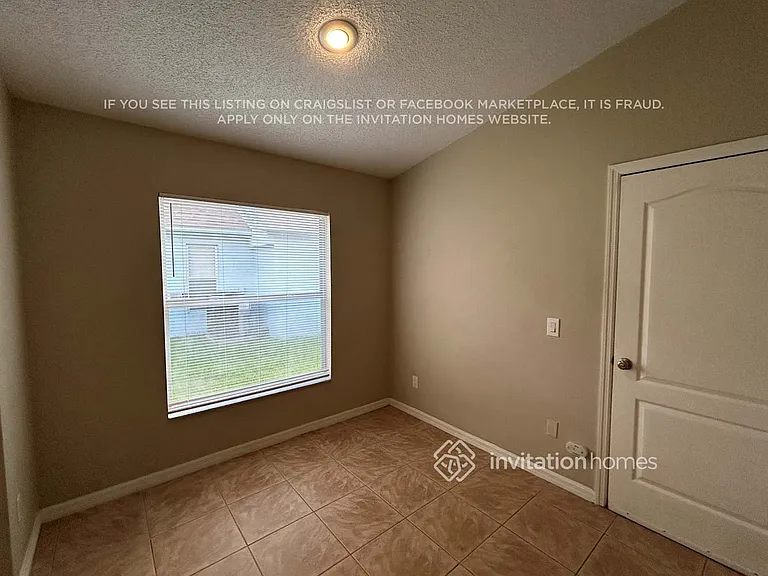 1501 Kestrel Way — Photo 12