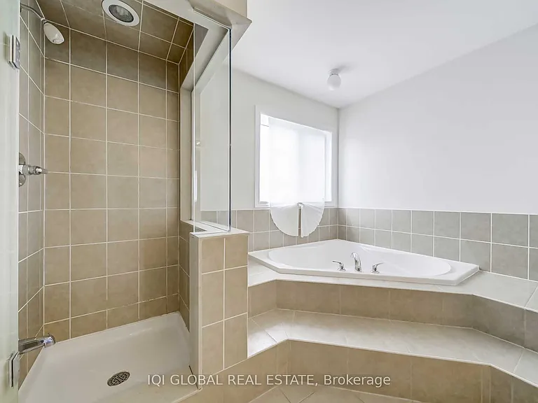 2 Bowkett Dr — Photo 20