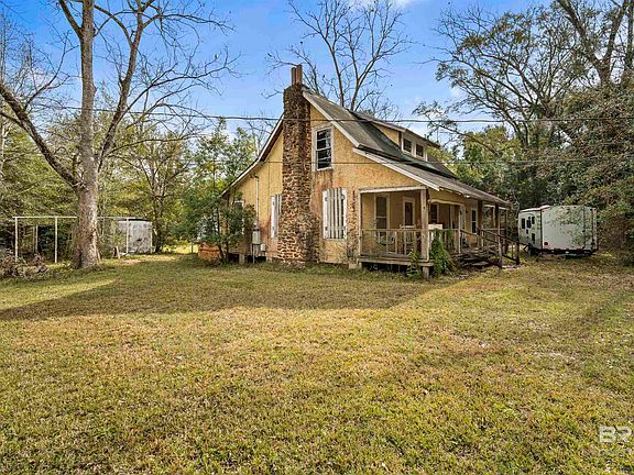 5th image of 21006 Lawrence Rd