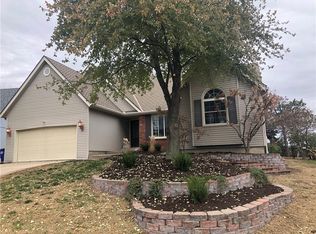 17558 W 112th St, Olathe, KS 66061