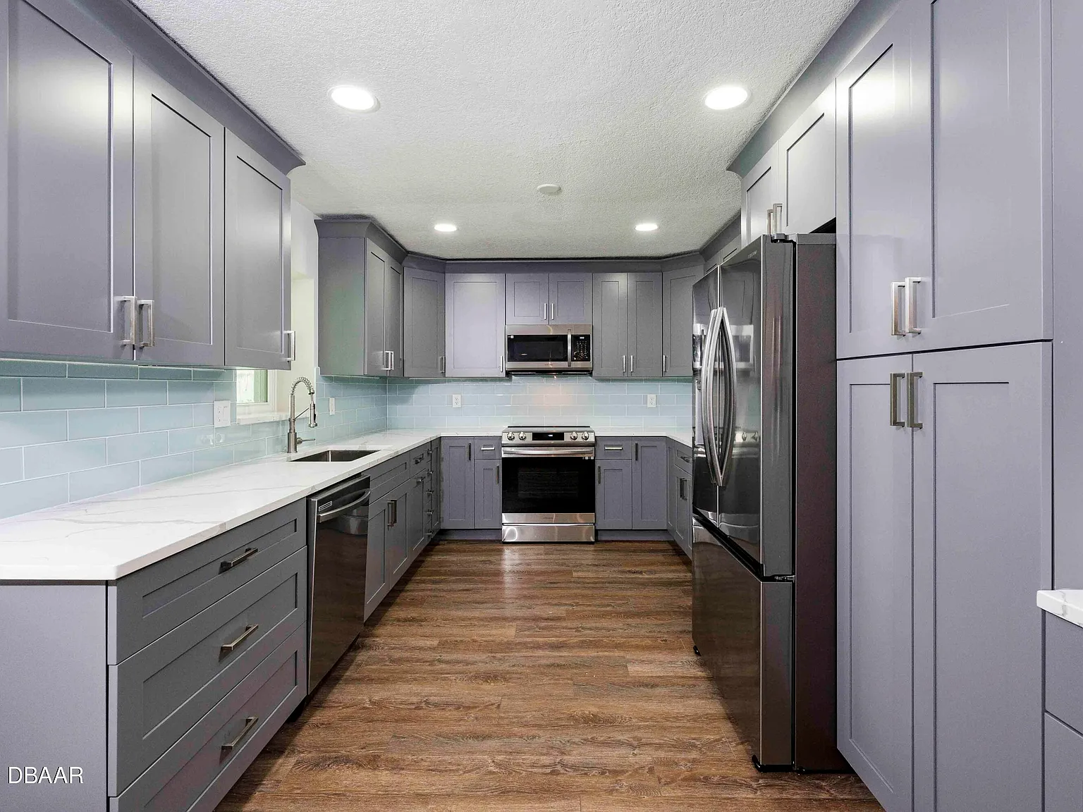 3 bed, 2.0 bath, 1910 sqft, $2,750 — Photo 2
