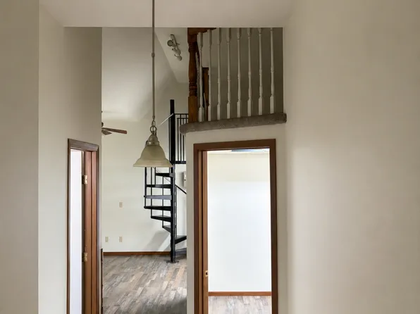 24 Main St N #1, Minot, ND 58703