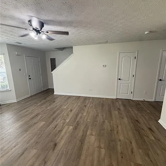 3001 Fields Dr — Photo 3