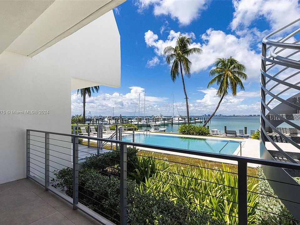 1st image of 166 Harbor Dr APT 7C
