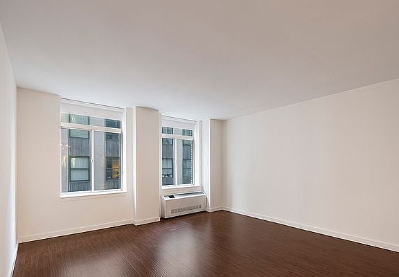 3rd image of 100 John St APT 1504