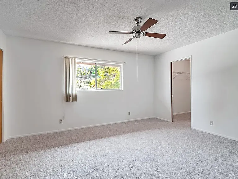 6310 Avenue De Palma — Photo 17
