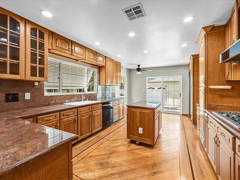 1315 W Valleyheart Dr — Photo 13