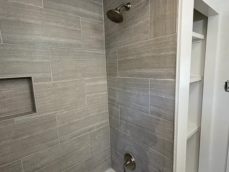 355 Cresham Dr — Photo 15