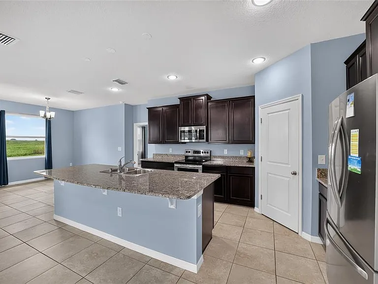 4572 SW 65th Pl — Photo 21