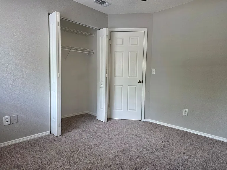 162 Olive Tree Cir — Photo 35